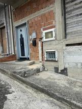 CASA INDIPENDENTE DI 3 LIVELLI DI 470m² IN VENDITA A GUARDIA SANFRAMONDI (BN) in Vendita